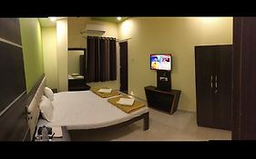 Om Executive Kolhapur